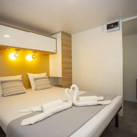 Oaza Mira 2 Mobile House - Camp Basko Polje Baska Voda