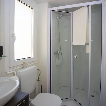 Oaza Mira 2 Mobile House - Camp Basko Polje Baska Voda